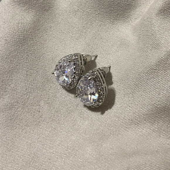 Teardrop Rhinestone Earrings - Picture 3 of 4